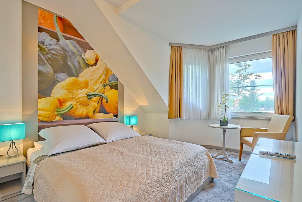 Hotel Havel Lodge Berlin Bagian luar foto