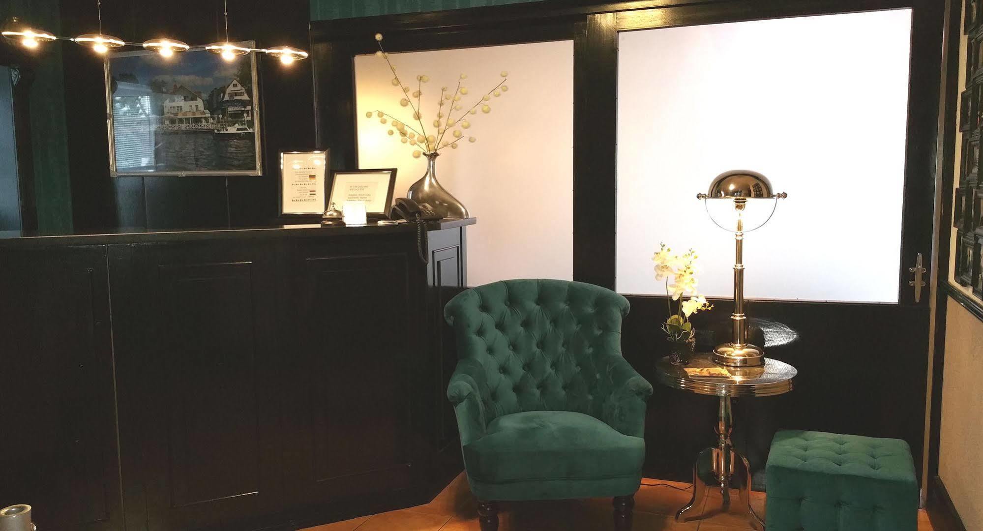 Hotel Havel Lodge Berlin Bagian luar foto